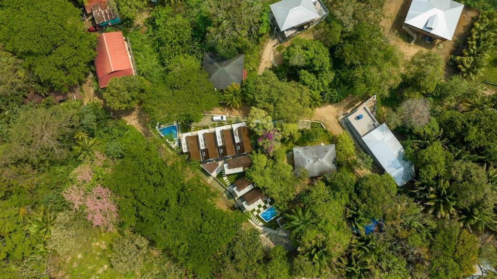 Cozy Beach Villa At The Shores 5 Minutes From The Beach West End Exterior foto