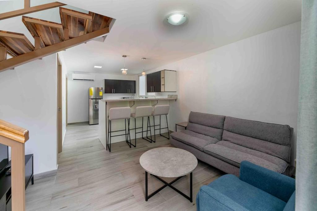 Cozy Beach Villa At The Shores 5 Minutes From The Beach West End Exterior foto