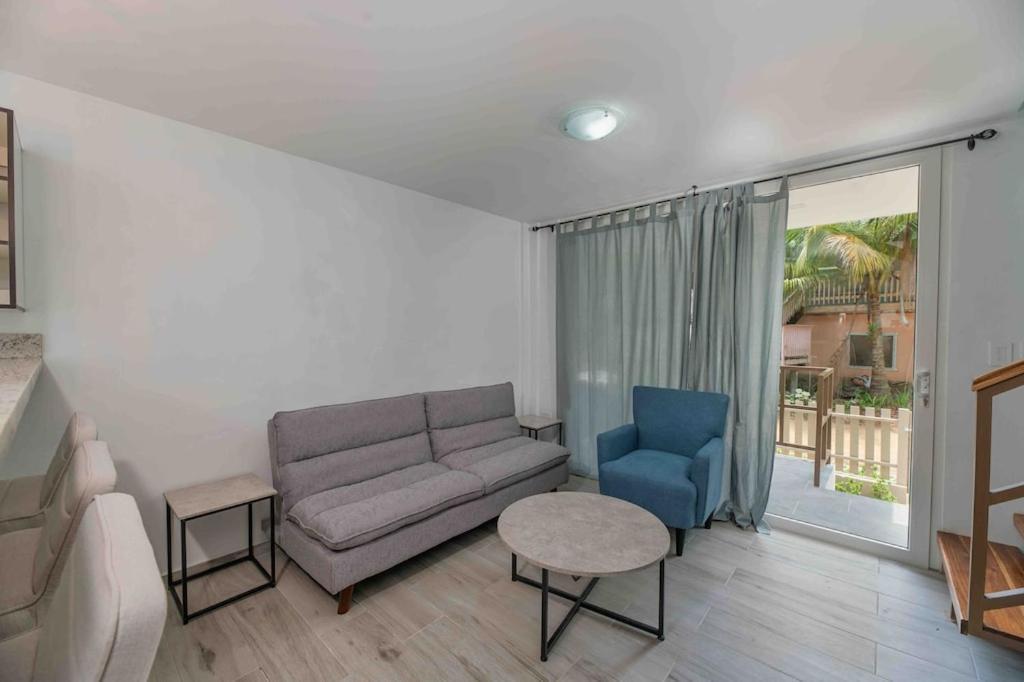 Cozy Beach Villa At The Shores 5 Minutes From The Beach West End Exterior foto
